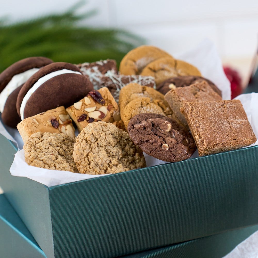 'Tis The Season Bakery Gift Box - Large